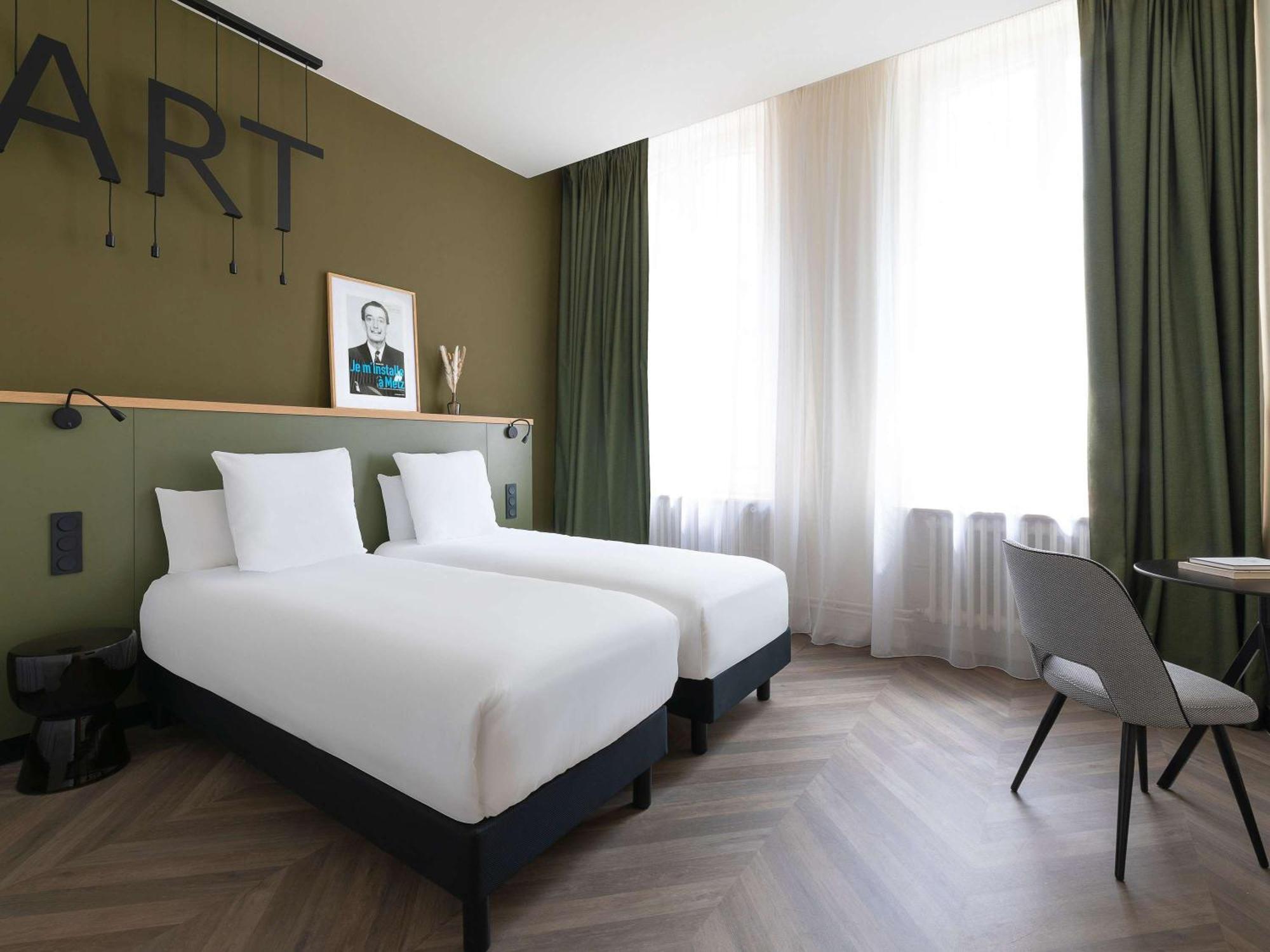 Mercure Grand Hotel Metz Centre Cathedrale Exterior foto